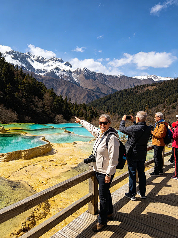 8-Day Sichuan Discovery Tour---Chengdu - Leshan - Emeishan - Huanglong - Jiuzhai Valley Tour